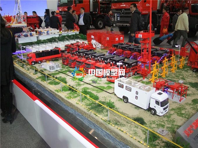 頁巖氣勘測開發(fā)裝備一體化沙盤模型