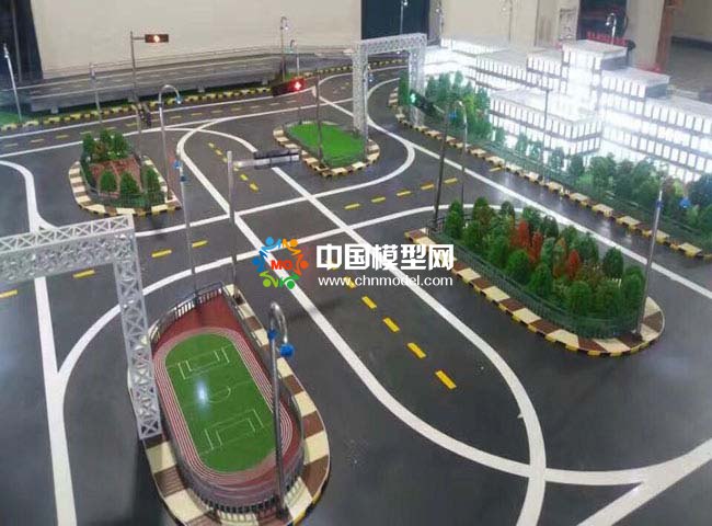 西安電子科技大學(xué)智慧交通沙盤模型應(yīng)用智能交通監(jiān)控系統(tǒng)