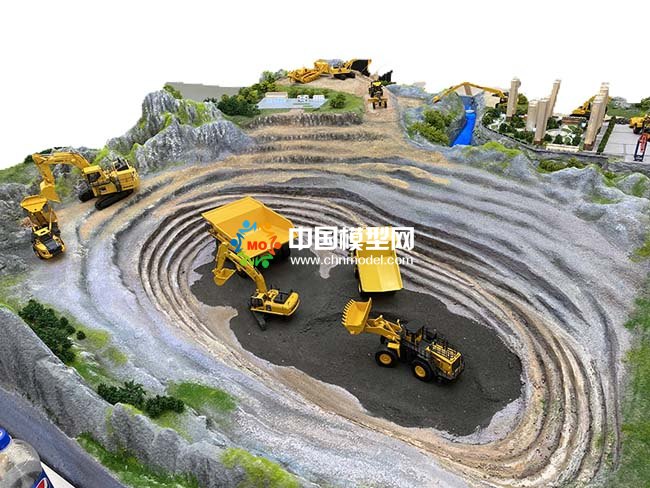 液壓挖掘機(jī)工作場景沙盤模型