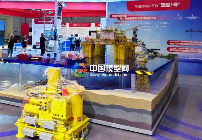 深水半潛式生產(chǎn)儲(chǔ)油平臺(tái)深海一號(hào)模型